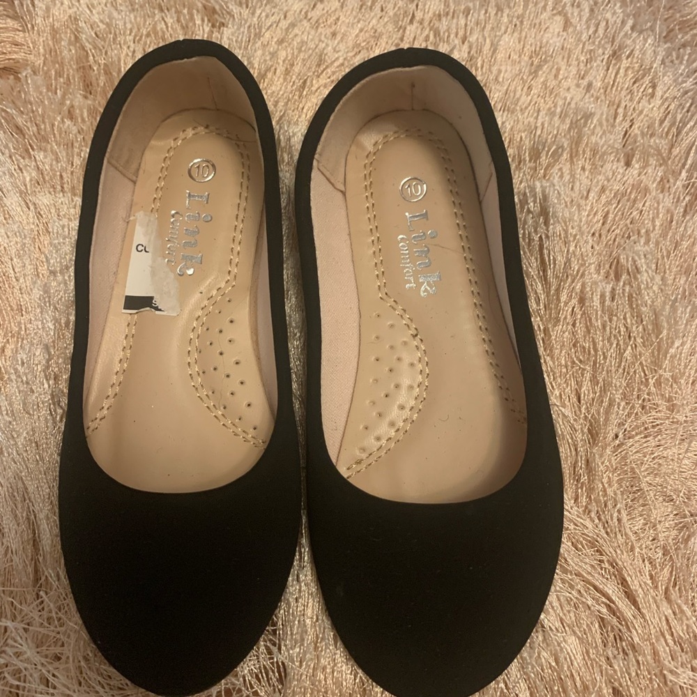 Black flats